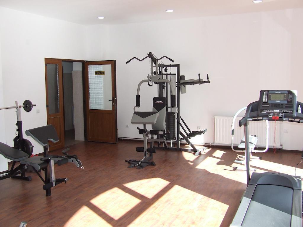 Sara'S Sons Hotel Baile Herculane Ngoại thất bức ảnh